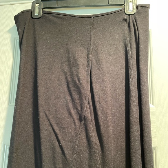 Express Pencil Skirt - Picture 2 of 4